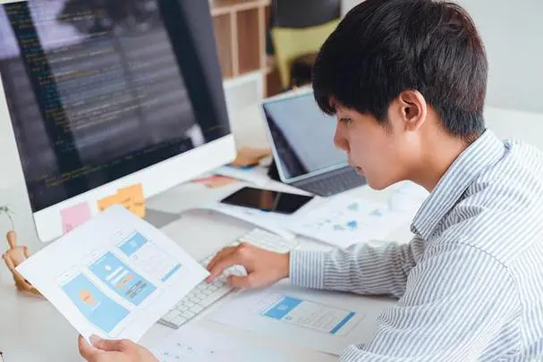 Amazing Foreign Talent Recruitment: Chinese Internet Giants Launch Global Hunt for Top Full-Stack & Payment Developers 2026 2 Foreign Talent Recruitment - Software Engineer is Developing Interface