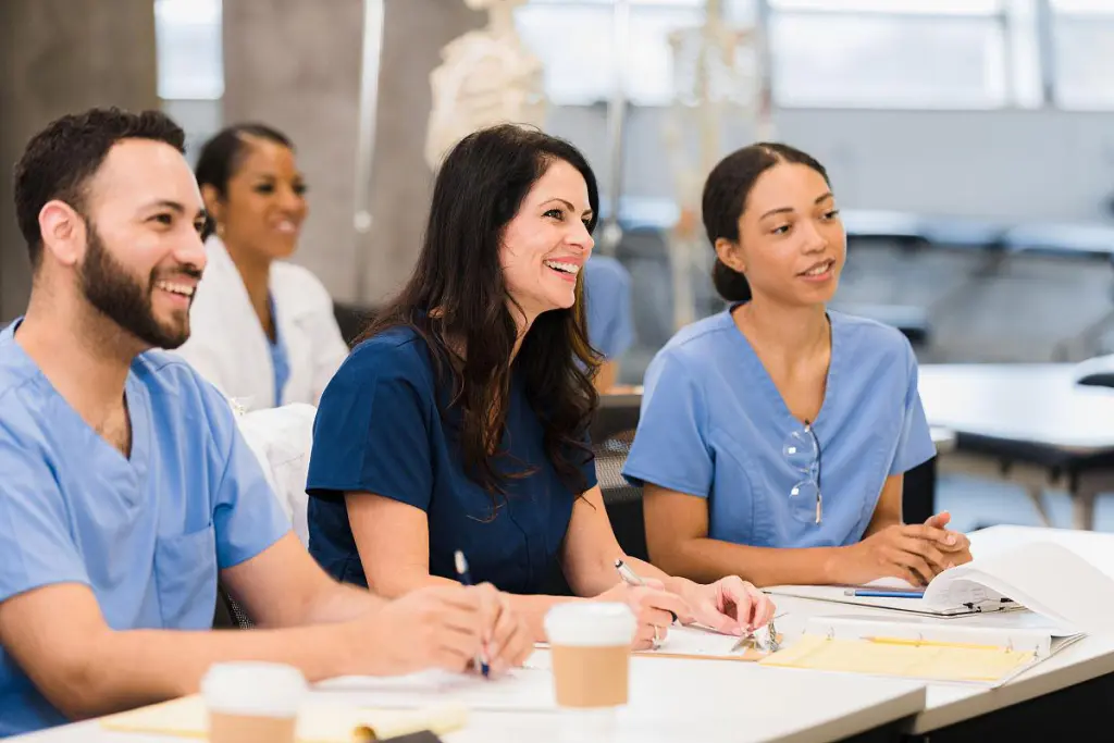 Global Career Development for Bilingual Talent: Joining Expanding Chinese Companies (English + Language & Multicultural Skills) 3 Global Career Development - International Medical Conference