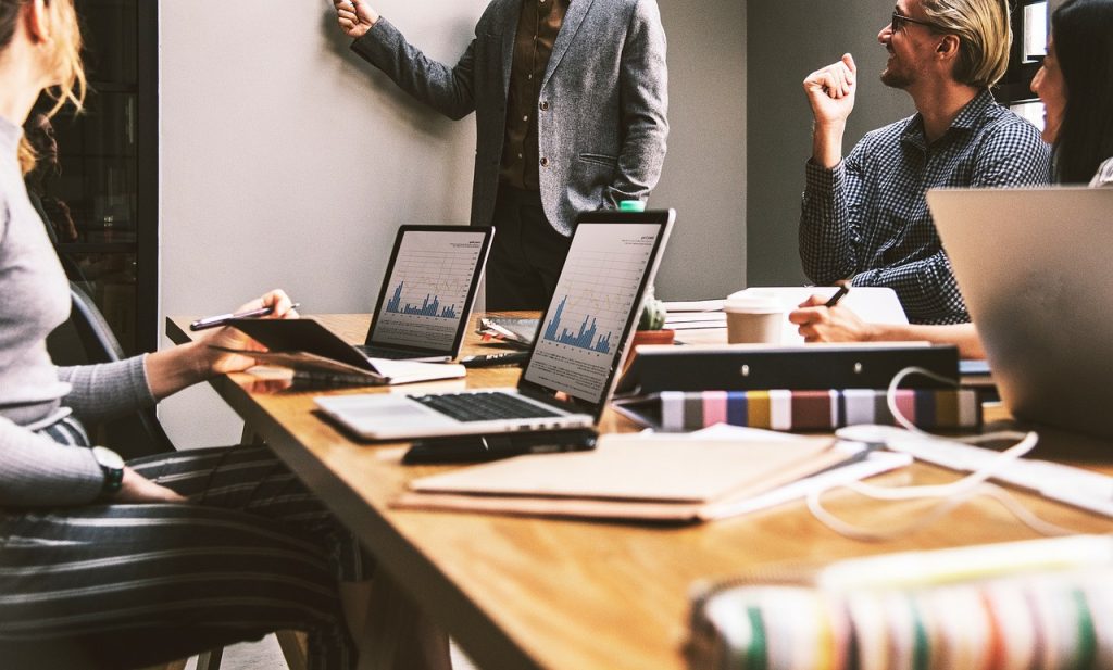 Cross-Border E-commerce Careers in China: Why Foreigners Are In-Demand in 2026