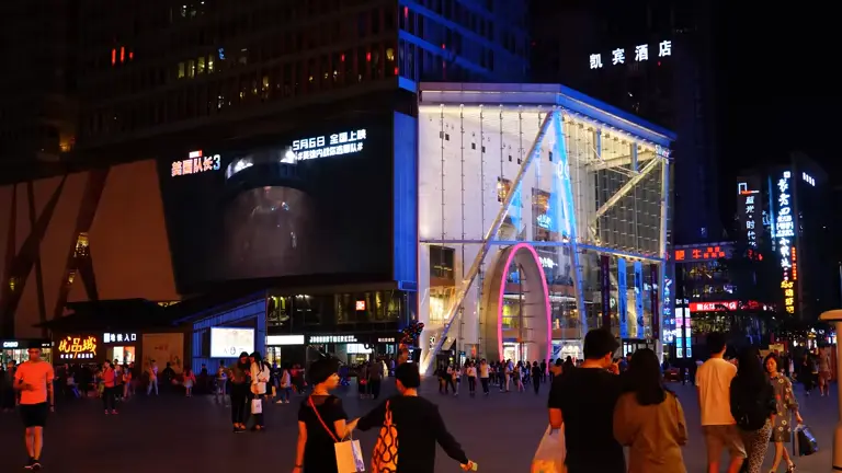 Working in Chengdu as a Foreigner: Why It’s a Smart Move in 2026 3 75