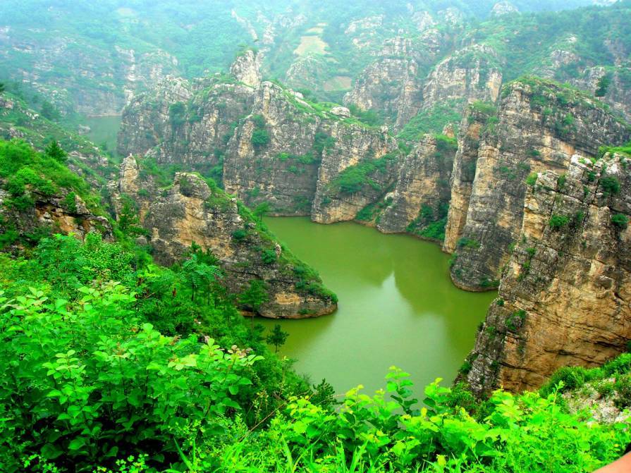 3.Henan Longtan Valley(Internet).jpg